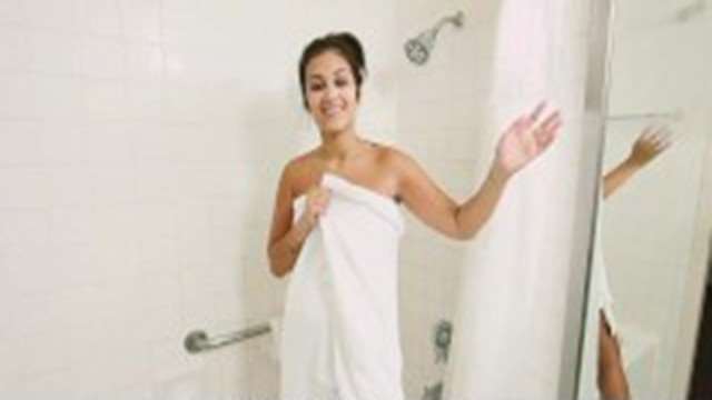 FamilyStrokes-贪婪的巨乳继妹被干到求饶